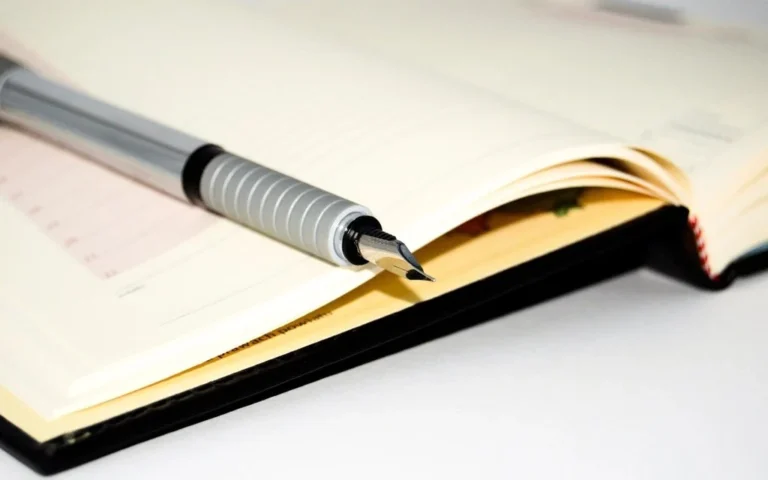 Agenda abierta con pluma para planificar la convocatoria OEP 2026 de la DGT